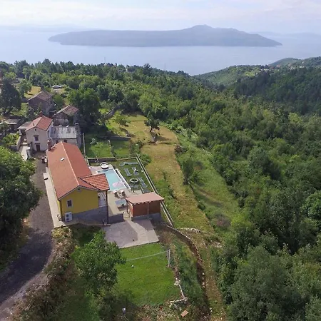 Holiday home Bambi *