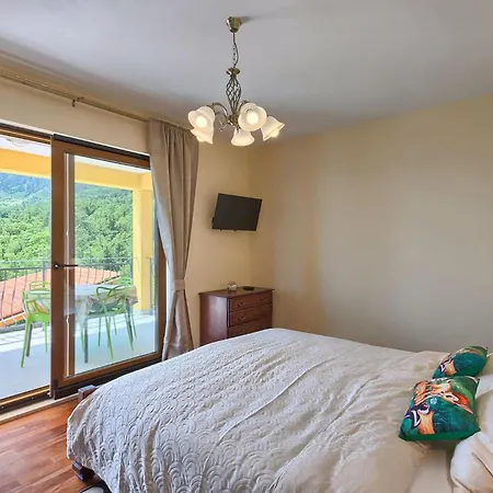 Holiday home Bambi *